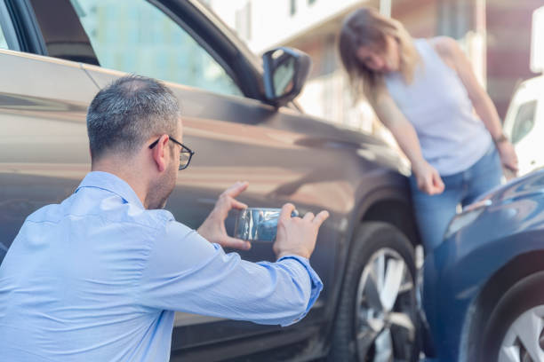 Professional Full Coverage Car Insurance technician working in Highland, IN